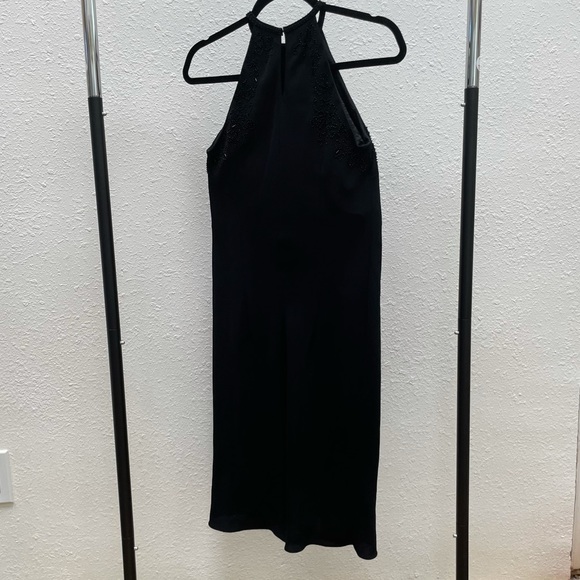 Black dress - Picture 2 of 4